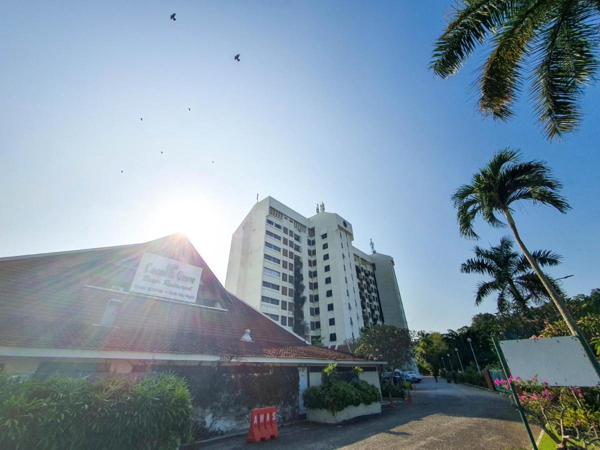 'Newly Refurbished' 'Sunny Seaview' At Regency With 2 Carpark By Shine Stay Port Dickson Exterior foto