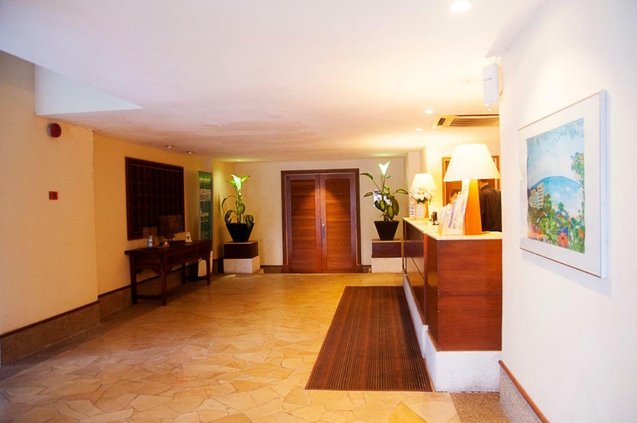 'Newly Refurbished' 'Sunny Seaview' At Regency With 2 Carpark By Shine Stay Port Dickson Exterior foto